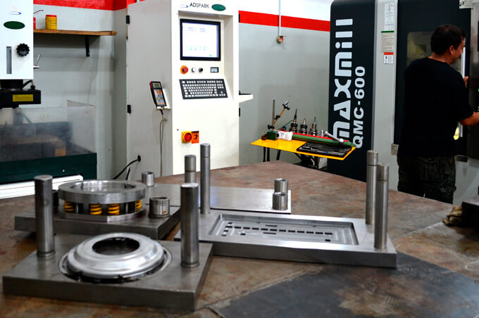 Instalaciones y trabajos de DMI Metalúrgica